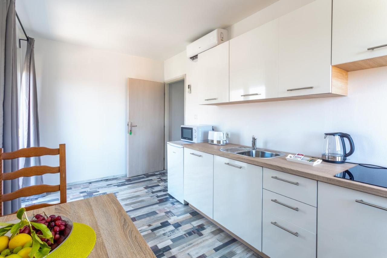 Apartments Luksa - Zf Hvar هفار المظهر الخارجي الصورة