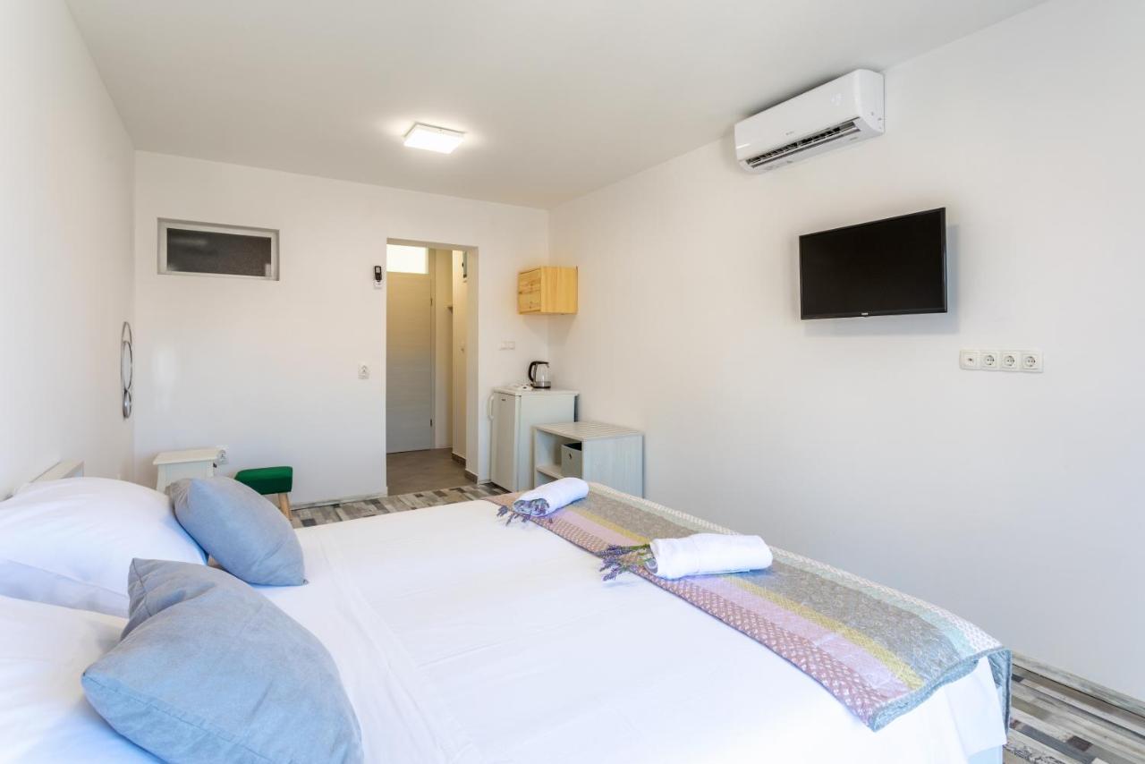 Apartments Luksa - Zf Hvar هفار المظهر الخارجي الصورة