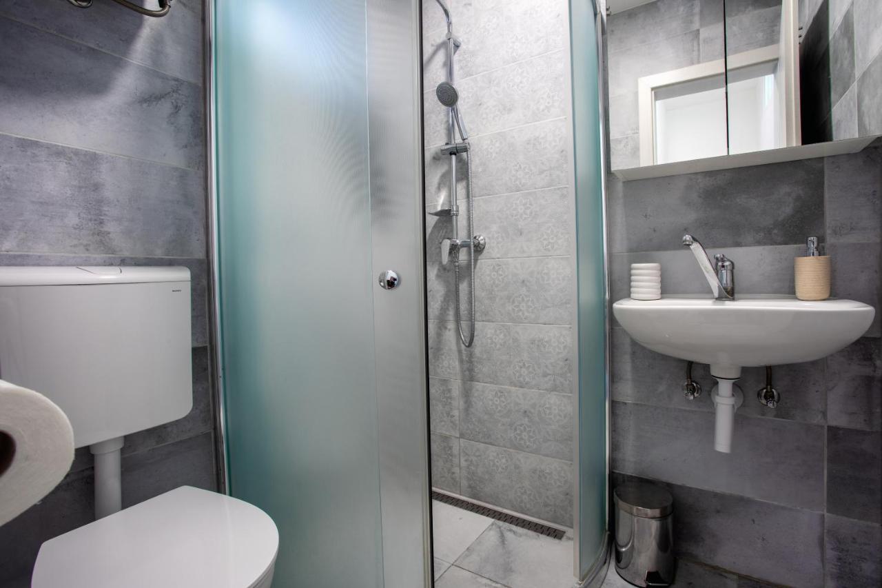 Apartments Luksa - Zf Hvar هفار المظهر الخارجي الصورة