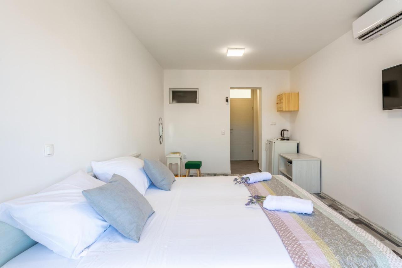Apartments Luksa - Zf Hvar هفار المظهر الخارجي الصورة