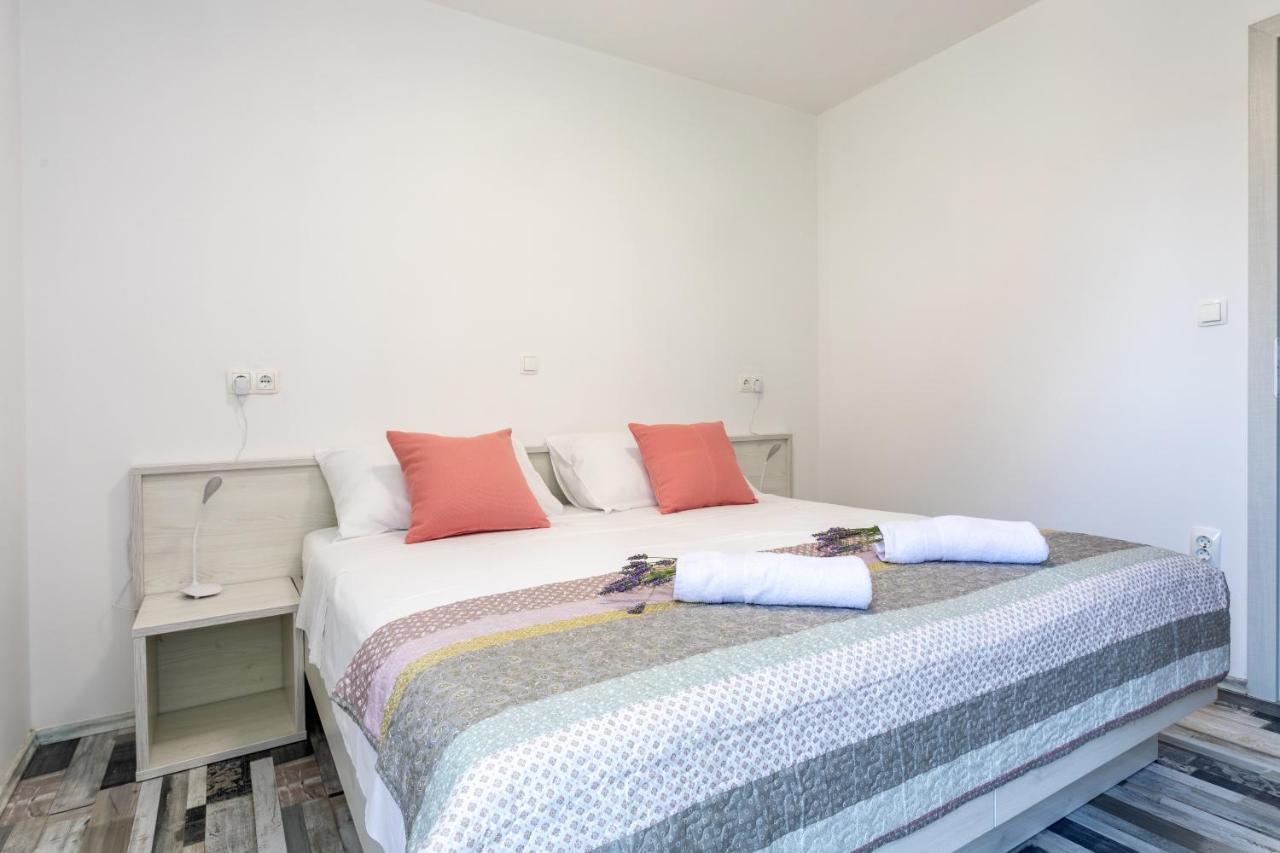 Apartments Luksa - Zf Hvar هفار المظهر الخارجي الصورة