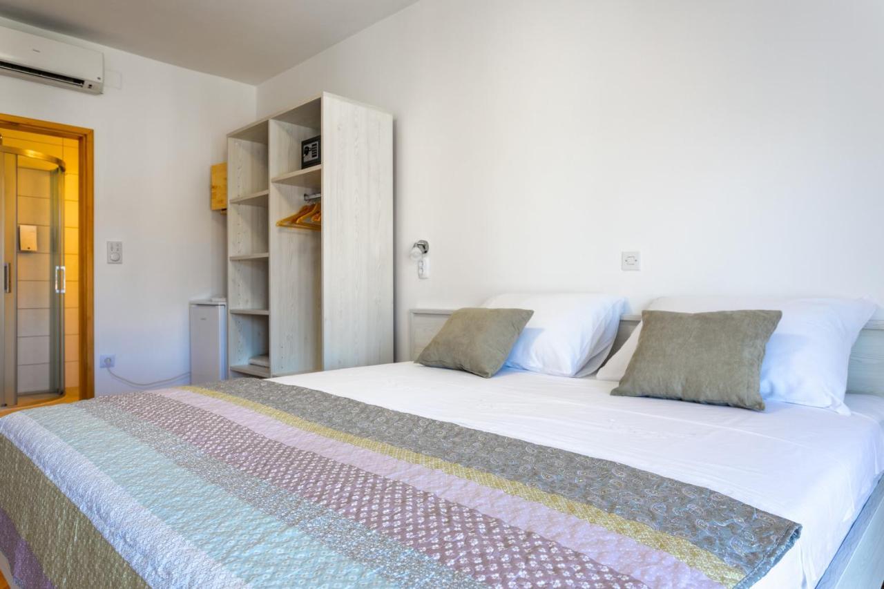 Apartments Luksa - Zf Hvar هفار المظهر الخارجي الصورة
